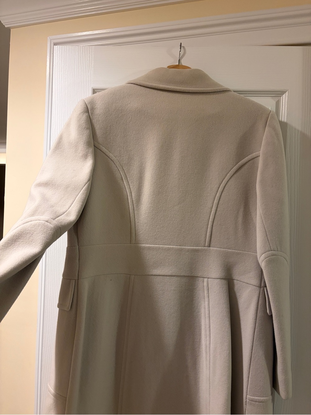 DKNY Cream Button-Front Wool Blend Trench Coat - Like New - Size 14 - Picture 4 of 5